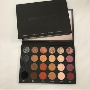 Tati Beauty Textured Neutrals Vol. 1 Palette
